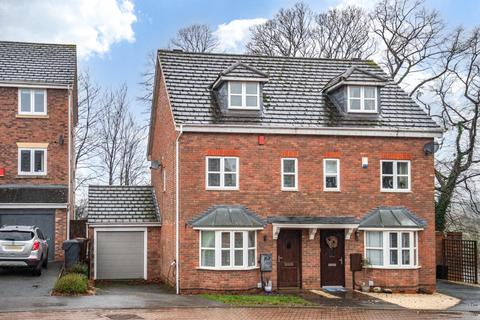 3 bedroom semi-detached house for sale, Mallow Drive, Bromsgrove, Worcestershire, B61