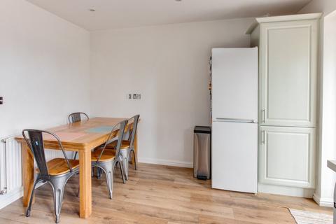 3 bedroom semi-detached house for sale, Mallow Drive, Bromsgrove, Worcestershire, B61