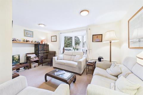 undefined, Modern townhouse moments from Hill Road, Clevedon