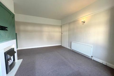 2 bedroom flat to rent, Rothbury Gardens, Leeds, West Yorkshire, LS16
