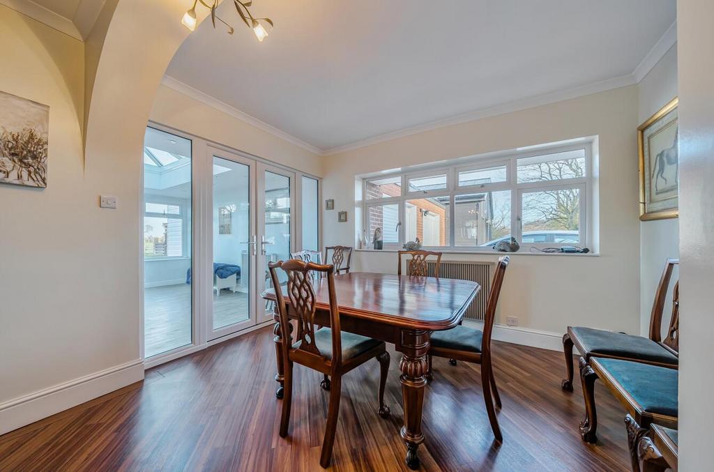 Dining Room.jpg