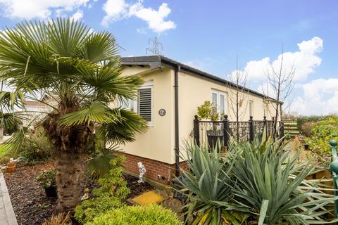 1 bedroom park home for sale, Bonehurst Road, Horley RH6