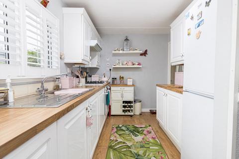 1 bedroom park home for sale, Bonehurst Road, Horley RH6