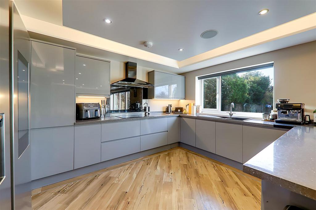 IMG 1652-IMG 1654.jpg