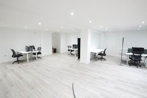 undefined, Town Centre, Hatfield