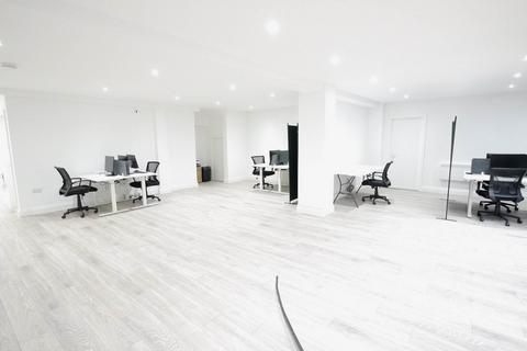 undefined, Town Centre, Hatfield