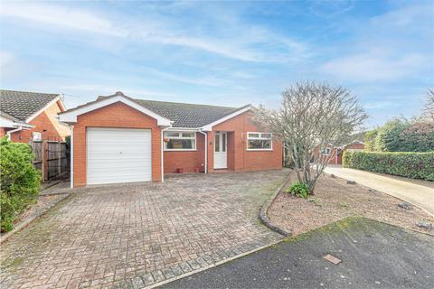 3 bedroom detached bungalow for sale, Kielder Rise, Worcester