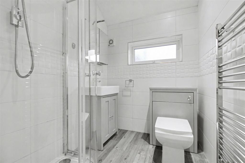 Family Shower Room