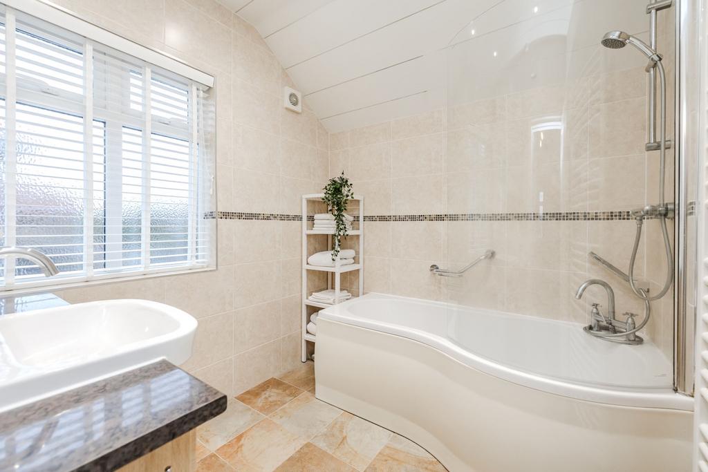 32 Northcote Avenue-Newcastleupon Tyne-NE55 AN-20