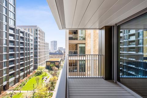 3 bedroom apartment to rent, Prince of Wales, London, SW11