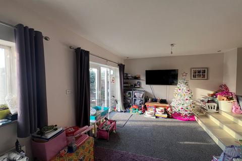 undefined, Worthing BN13