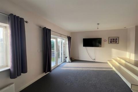 undefined, Worthing BN13