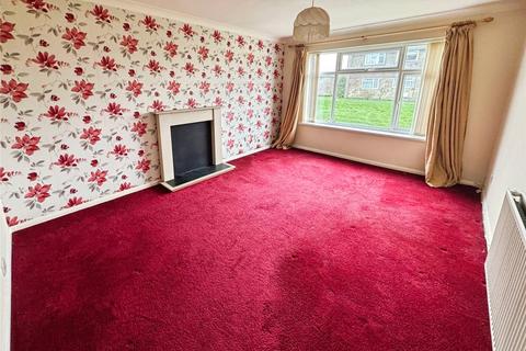2 bedroom flat to rent, Barton Close, PO32
