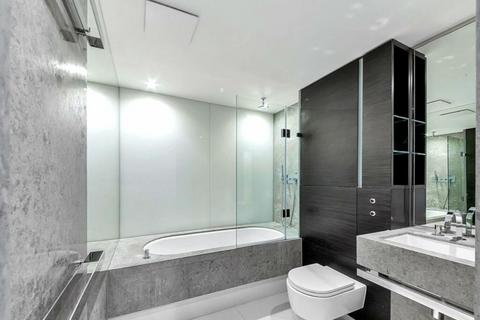 undefined, Pan Peninsula Square, London E14