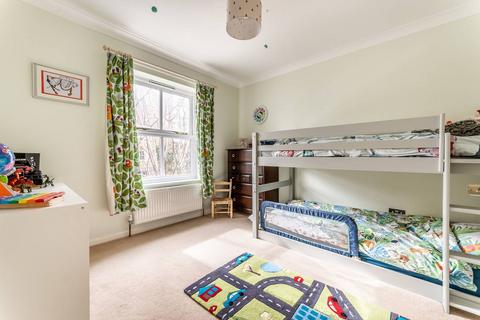 undefined, Langley Lane, SW8, Vauxhall, London, SW8