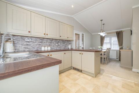 2 bedroom bungalow for sale, Wisteria Way, Herne Bay, CT6