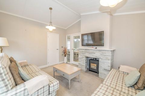 2 bedroom bungalow for sale, Wisteria Way, Herne Bay, CT6