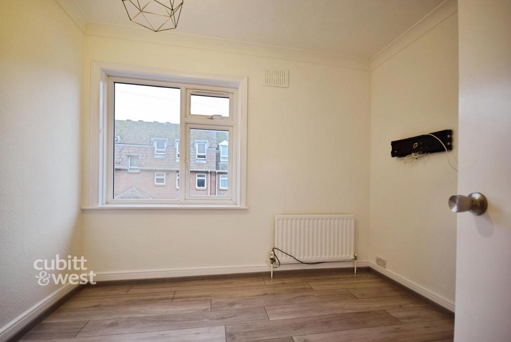 56 Ockley Road - 7