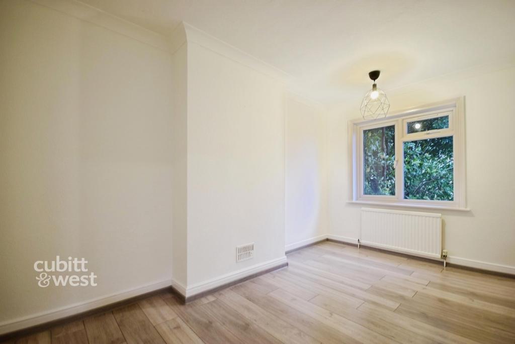 56 Ockley Road - 2