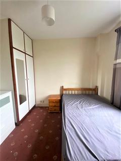 undefined, The Avenue, Cranford TW5