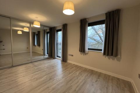 undefined, 6 Murray Green, Woking GU21