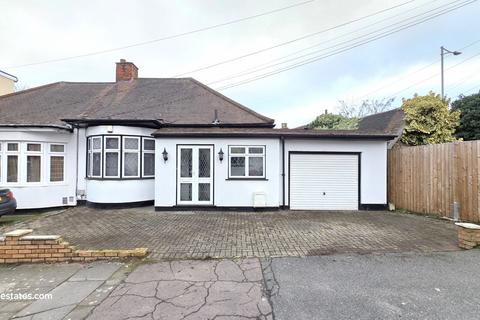 2 bedroom semi-detached bungalow for sale, Netley Road, Newbury Park IG2