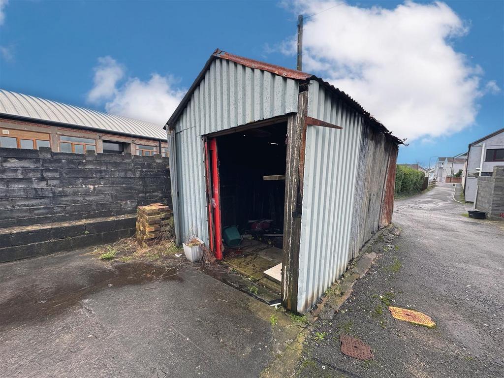 630 AD9 EB-C816-4995-A3 CE-C7 CF622 F7 B68.jpeg