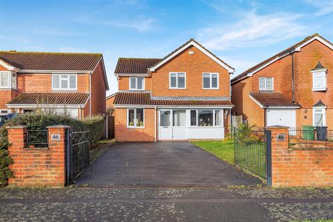4 bedroom detached house for sale, Hazelwood Drive, Maidstone