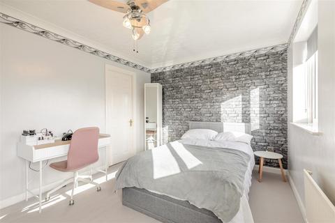 4 bedroom detached house for sale, Hazelwood Drive, Maidstone