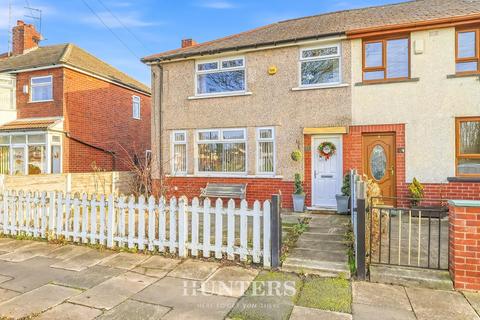 Kelvin Avenue, Middleton M24