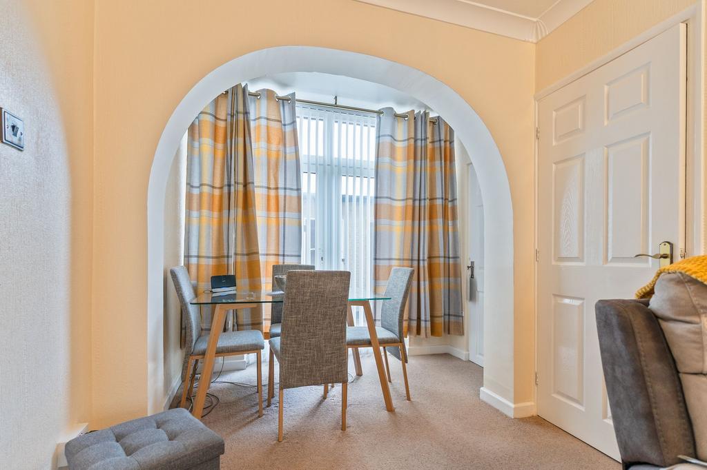 Living Room/Dining Room