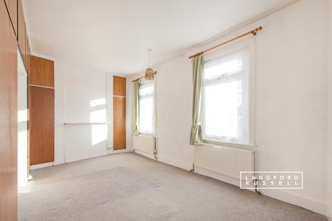 undefined, Days Lane Sidcup DA15
