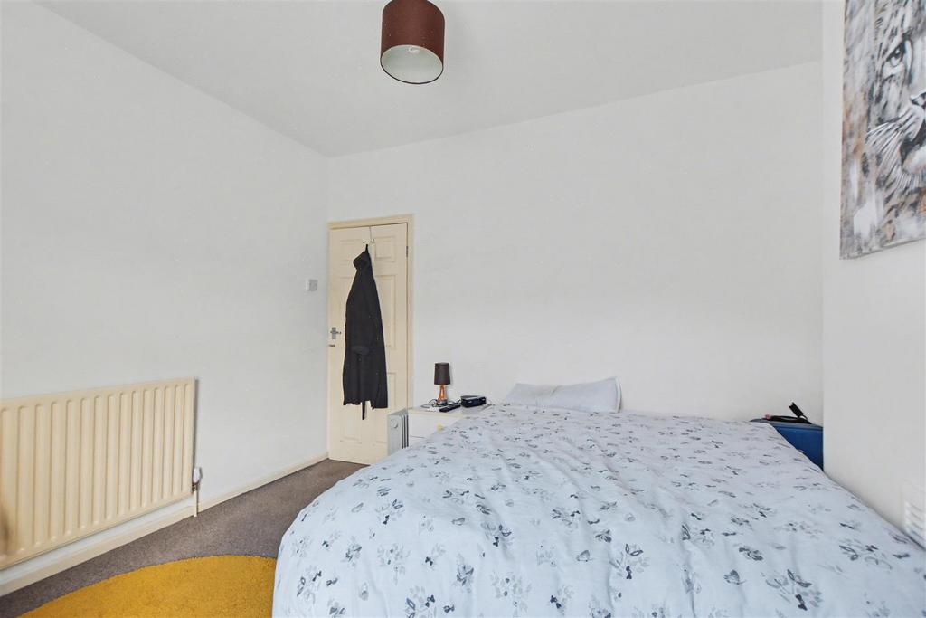 Bedroom 1 2.jpeg