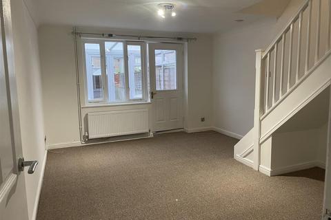 2 bedroom terraced house to rent, Buttercup Court, Deeping St James, Peterborough