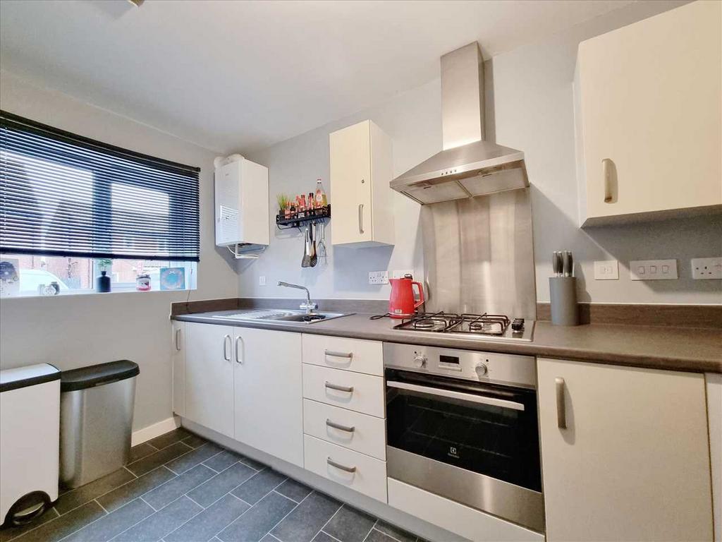 Kitchen:
