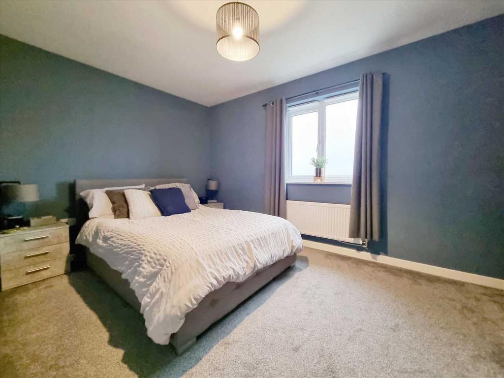 Bedroom 1: