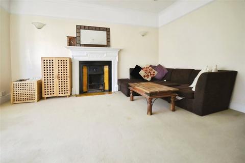 2 bedroom flat for sale, Guilford Avenue, Surrey KT5
