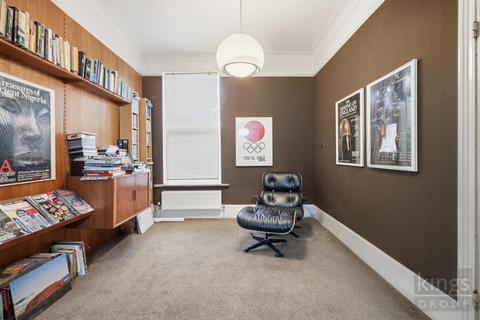 3 bedroom house for sale, Lordsmead Road, London