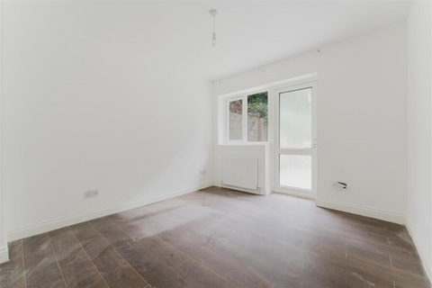undefined, Winvale, Slough SL1