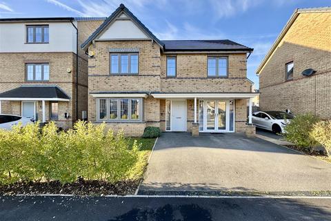 undefined, Mallard Court, Crosland Moor, HD4 5FD