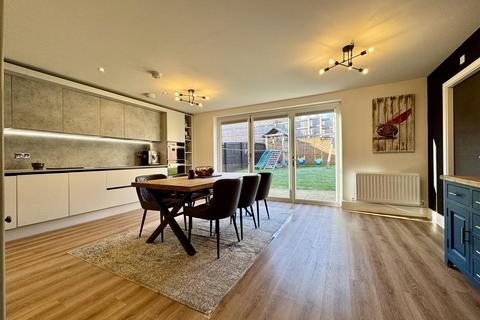 undefined, Mallard Court, Crosland Moor, HD4 5FD