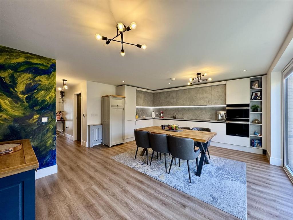 Open plan kitchen diner