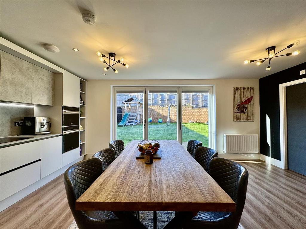 Open plan kitchen diner