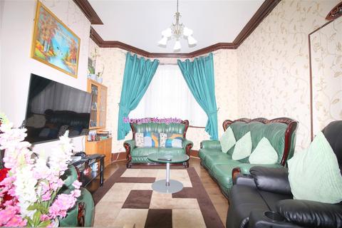 undefined, Manor Park E12