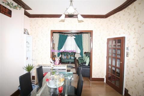 undefined, Manor Park E12