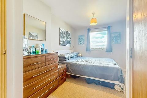 undefined, Roma, Victoria Wharf, Cardiff Bay