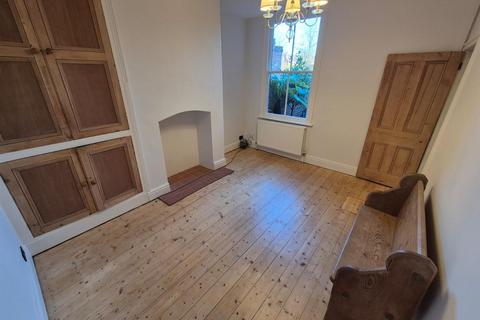 2 bedroom terraced house to rent, Brown Street, Altrincham