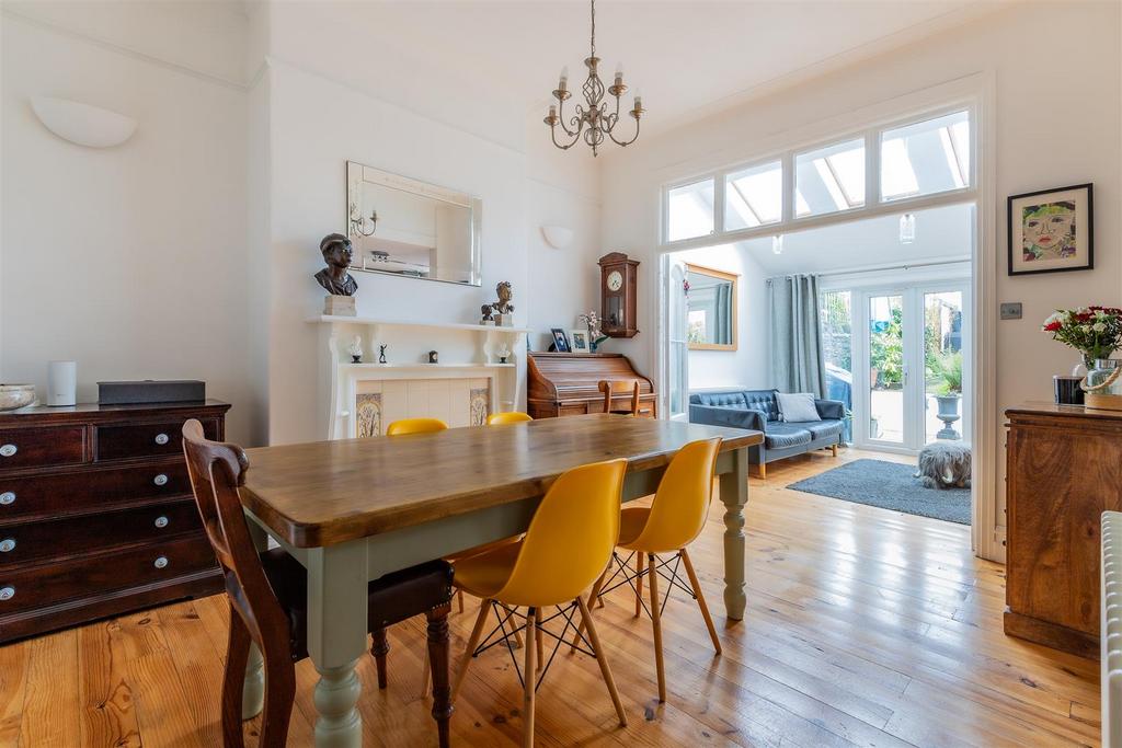 93-12.jpg