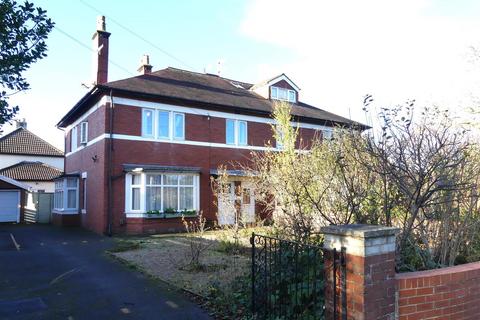 undefined, Grange Avenue, Ilkley LS29