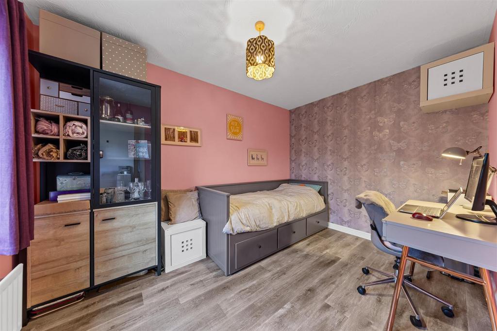 19 Colchester Ct Web28.jpg